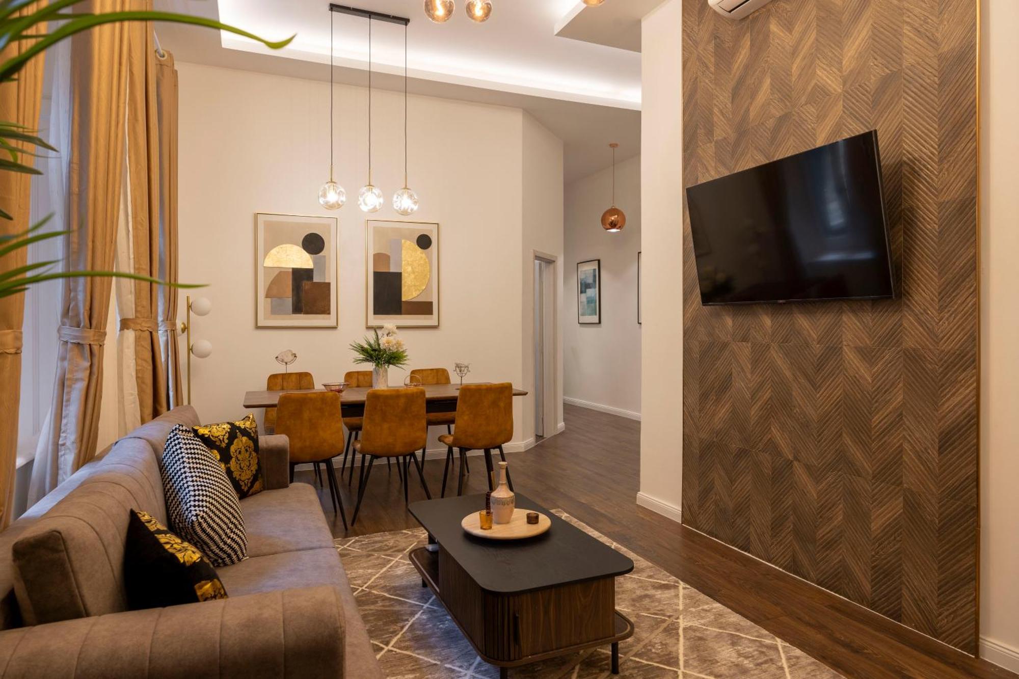 Exclusive Downtown Quentin Residence By Prestige Homes بودابست المظهر الخارجي الصورة