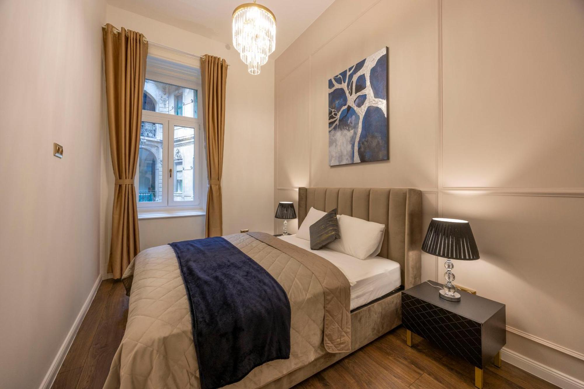 Exclusive Downtown Quentin Residence By Prestige Homes بودابست المظهر الخارجي الصورة